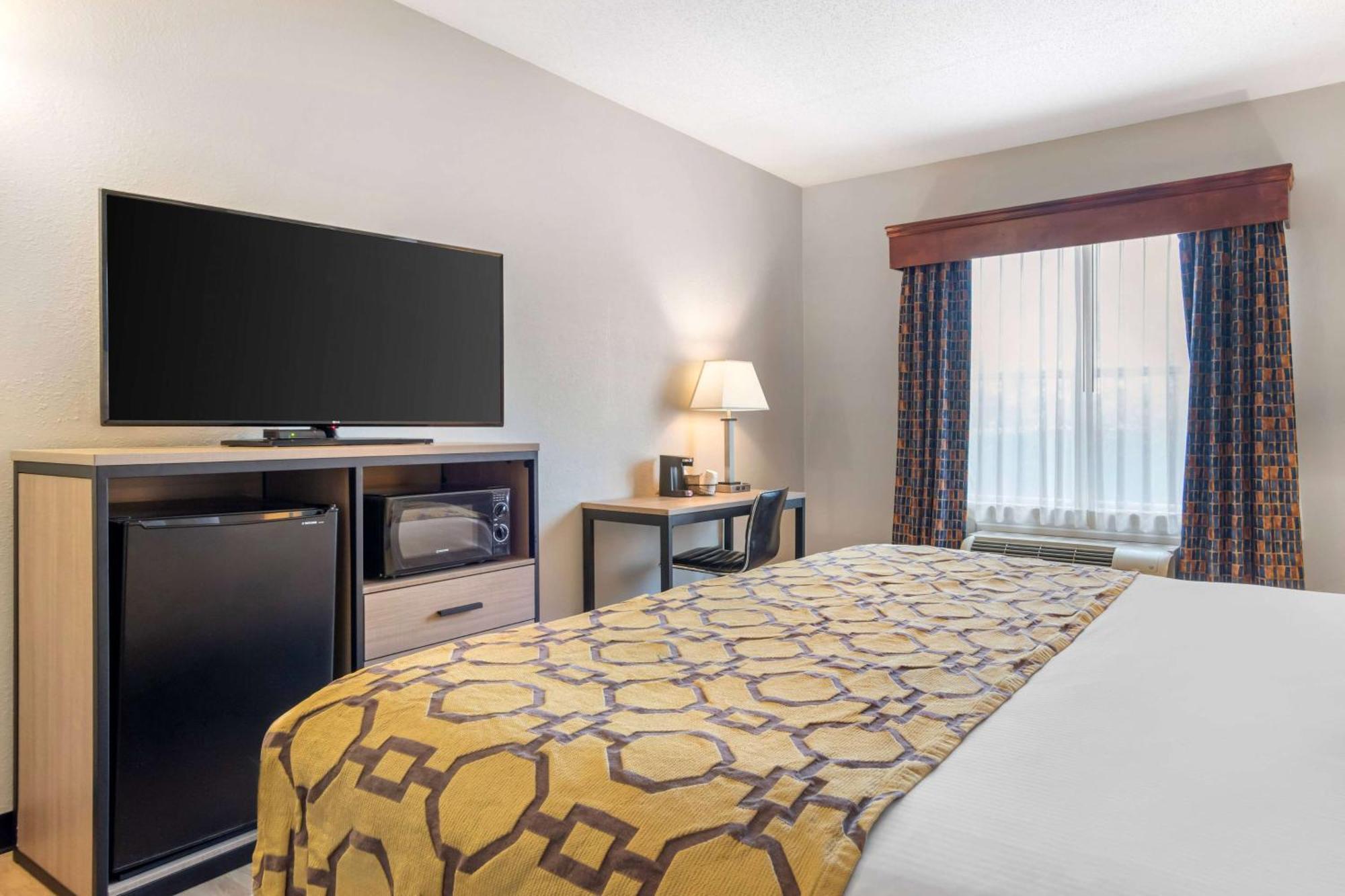 Hotel Baymont By Wyndham Kennesaw Exterior foto